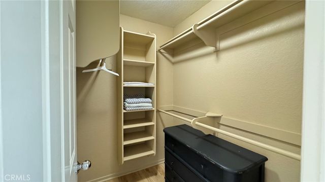 688 Indian Oak Lane 102, Oak Park, CA 91377