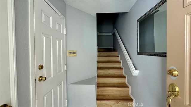 688 Indian Oak Lane 102, Oak Park, CA 91377