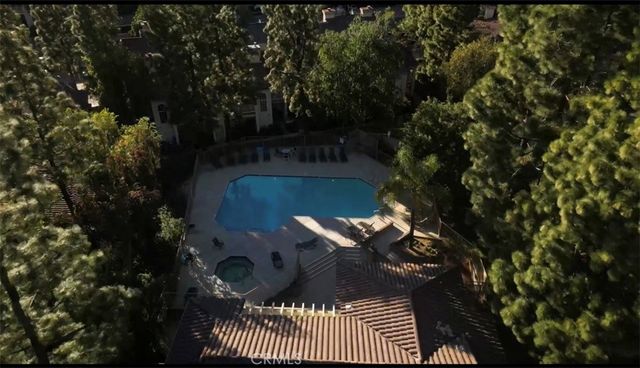 688 Indian Oak Lane 102, Oak Park, CA 91377