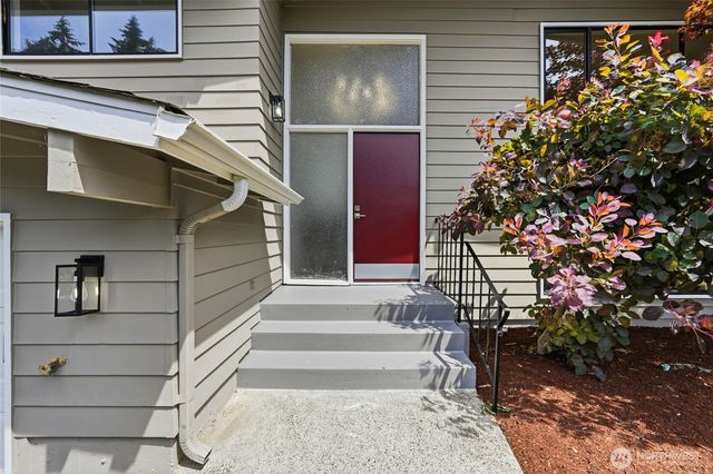 1220 NW 201st Street, Shoreline, WA 98177