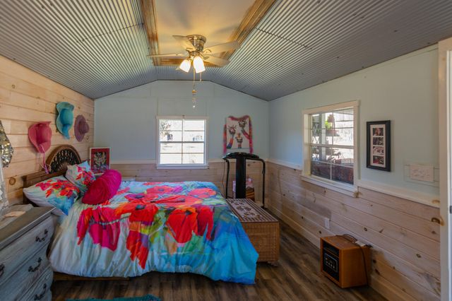 240 Sardis Church Road, Whitwell, TN 37397