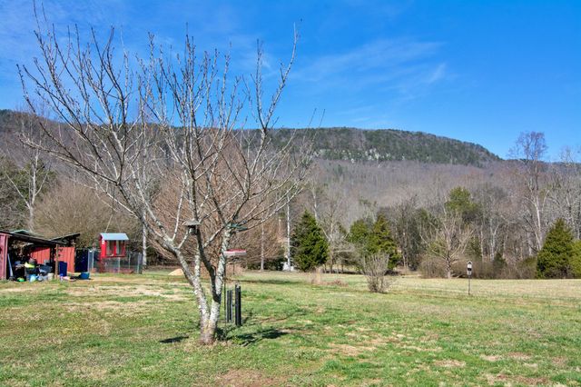 240 Sardis Church Road, Whitwell, TN 37397