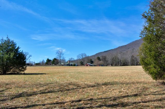 240 Sardis Church Road, Whitwell, TN 37397