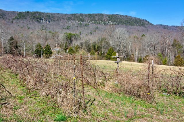 240 Sardis Church Road, Whitwell, TN 37397