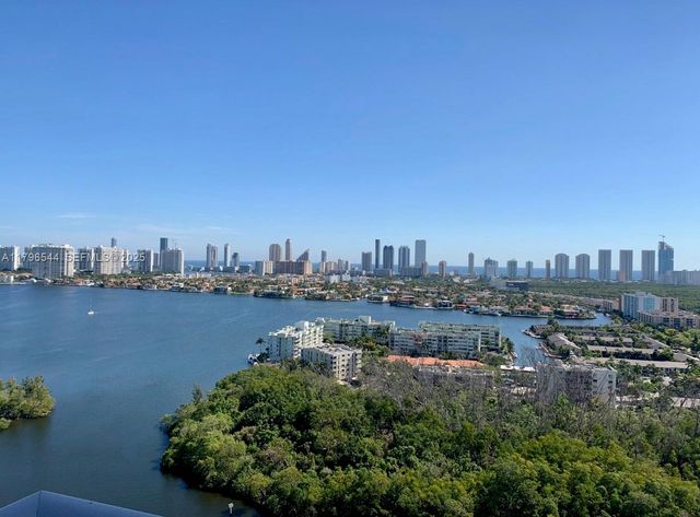 16385 Biscayne Boulevard 1806 +1 parking, North Miami Beach, FL 33160