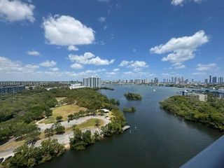 16385 Biscayne Boulevard 1806 +1 parking, North Miami Beach, FL 33160