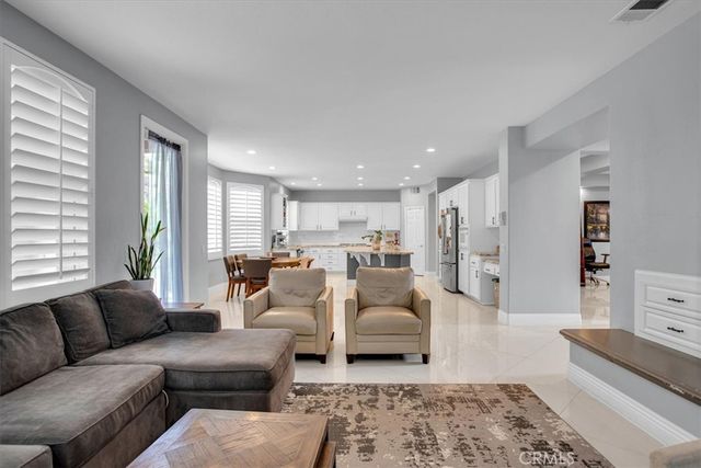 1596 Vandagriff, Corona, CA 92883