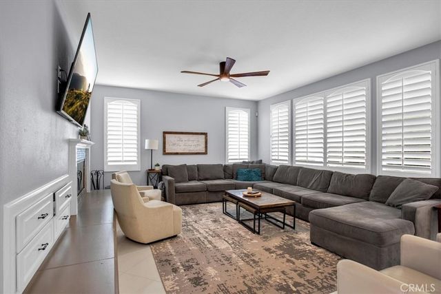 1596 Vandagriff, Corona, CA 92883