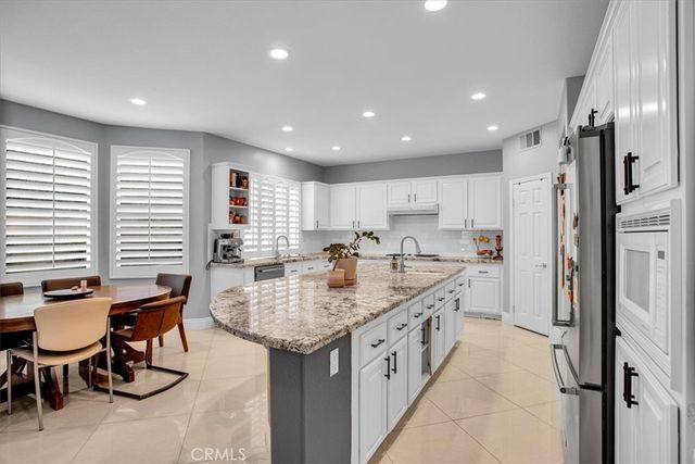 1596 Vandagriff, Corona, CA 92883