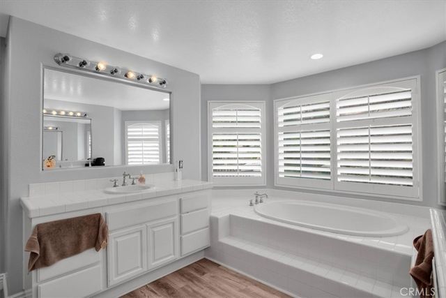 1596 Vandagriff, Corona, CA 92883