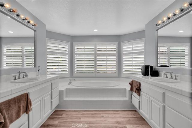 1596 Vandagriff, Corona, CA 92883