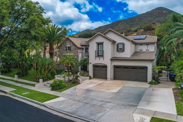 1596 Vandagriff, Corona, CA 92883