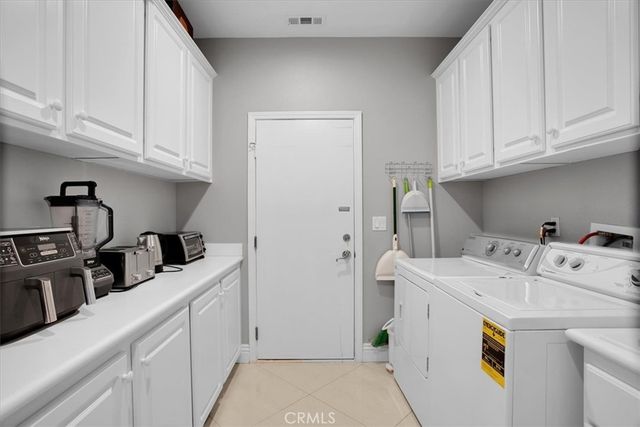 1596 Vandagriff, Corona, CA 92883