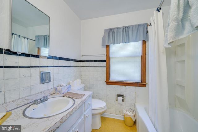8582 SHEPHERDSTOWN PIKE, Shepherdstown, WV 25443