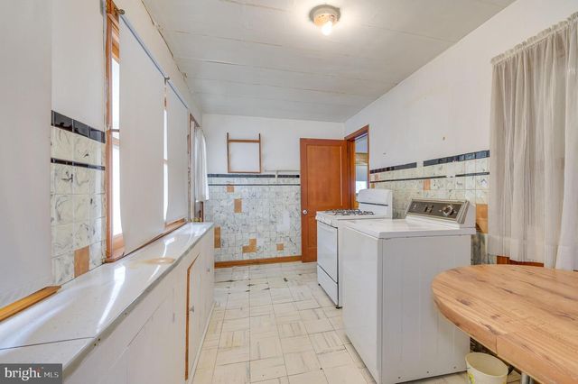 8582 SHEPHERDSTOWN PIKE, Shepherdstown, WV 25443
