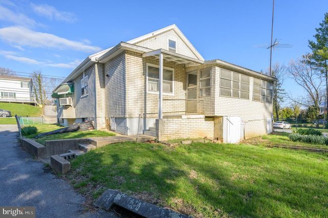 8582 SHEPHERDSTOWN PIKE, Shepherdstown, WV 25443