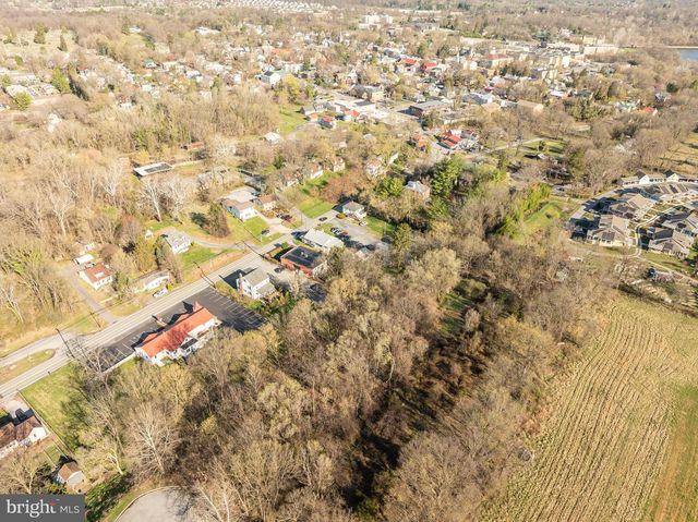 8582 SHEPHERDSTOWN PIKE, Shepherdstown, WV 25443