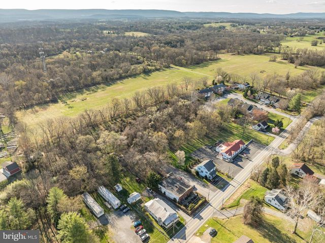 8582 SHEPHERDSTOWN PIKE, Shepherdstown, WV 25443