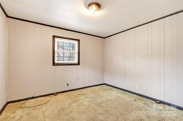 12231 N 226 Highway, Bakersville, NC 28705