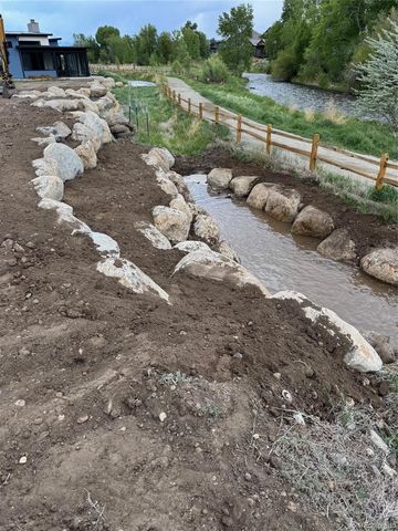306 Southside Loop, Salida, CO 81201