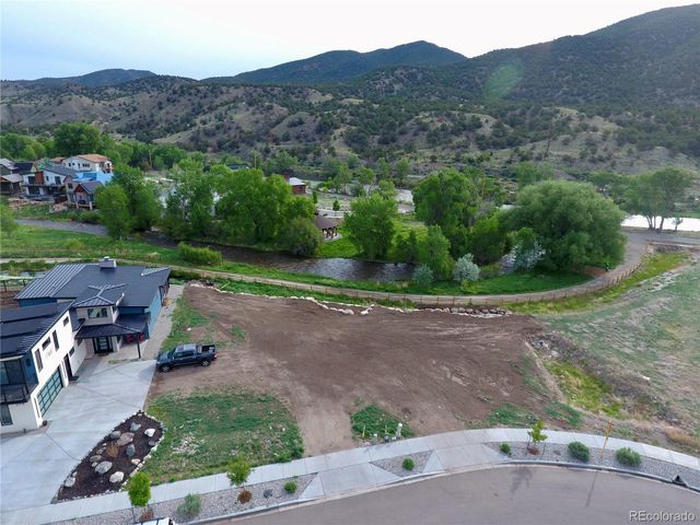 306 Southside Loop, Salida, CO 81201