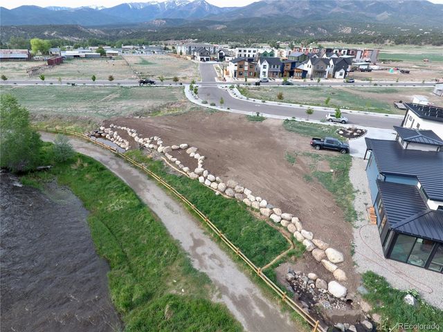 306 Southside Loop, Salida, CO 81201