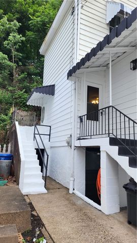 751 Naylor St, Greenfield, PA 15207
