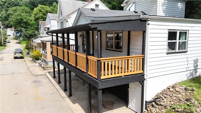 751 Naylor St, Greenfield, PA 15207
