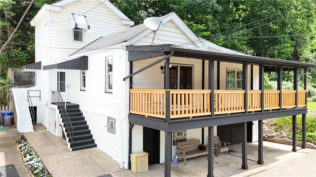 751 Naylor St, Greenfield, PA 15207