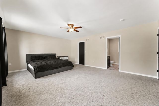 1318 Whippoorwill Road, Valparaiso, IN 46383