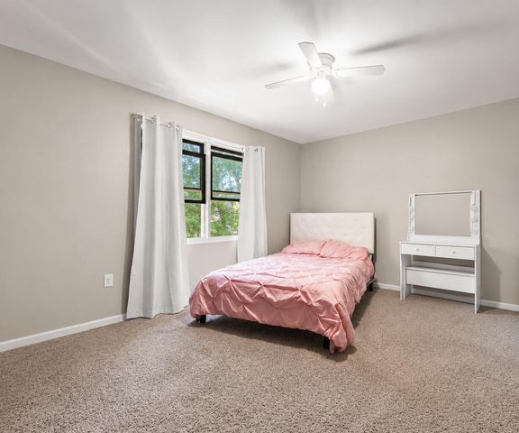 1318 Whippoorwill Road, Valparaiso, IN 46383