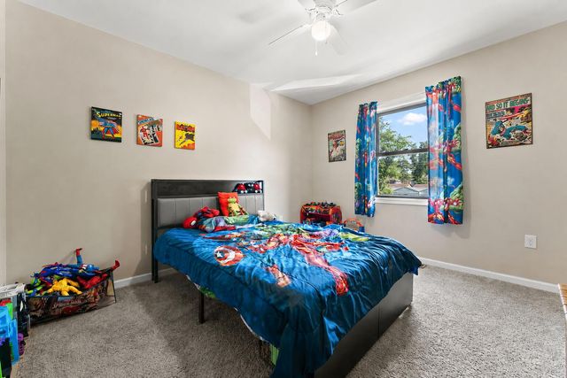 1318 Whippoorwill Road, Valparaiso, IN 46383