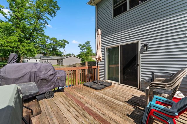 1318 Whippoorwill Road, Valparaiso, IN 46383