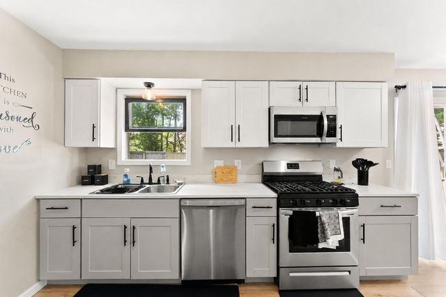 1318 Whippoorwill Road, Valparaiso, IN 46383