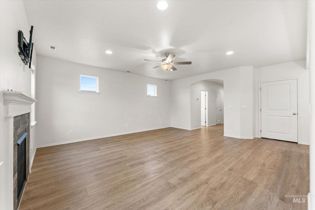 513 Stanley Lake St, Middleton, ID 83644 photo 5