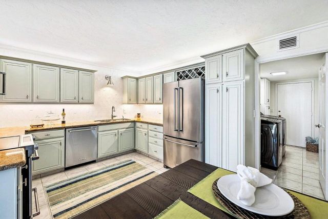 2220 S Ocean Boulevard 904, Delray Beach, FL 33483