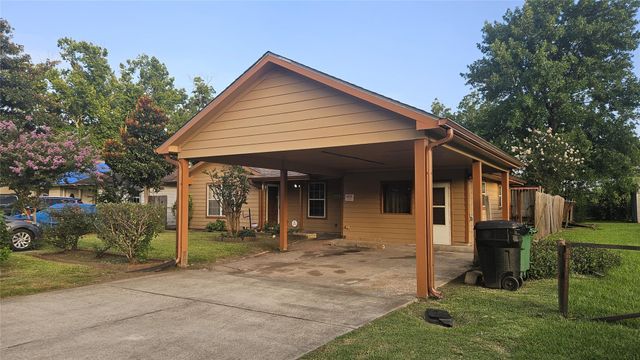 8002 Richland Drive, Houston, TX 77028