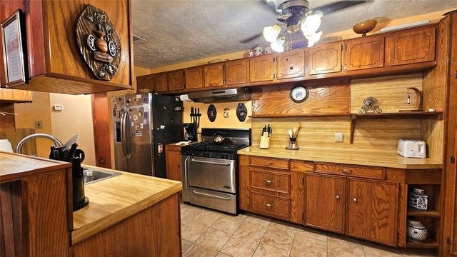 8002 Richland Drive, Houston, TX 77028