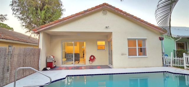 661 Lake Wellington Drive, Wellington, FL 33414