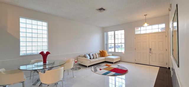 661 Lake Wellington Drive, Wellington, FL 33414
