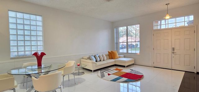 661 Lake Wellington Drive, Wellington, FL 33414