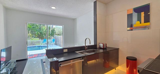 661 Lake Wellington Drive, Wellington, FL 33414