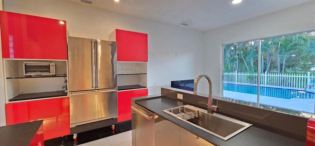 661 Lake Wellington Drive, Wellington, FL 33414