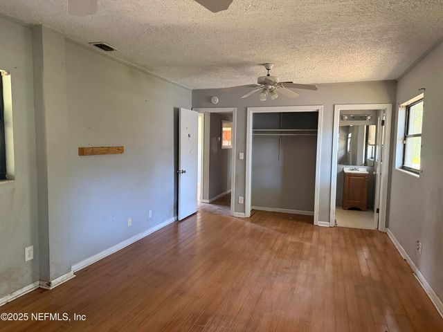 3944 COBALT Avenue E, Jacksonville, FL 32210