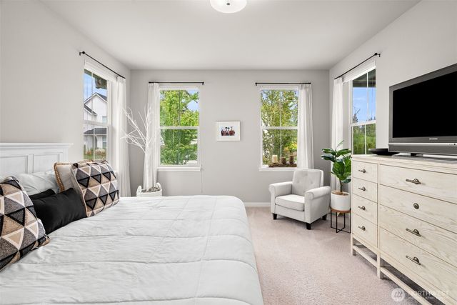 2336 NE Winlock Way, Poulsbo, WA 98370