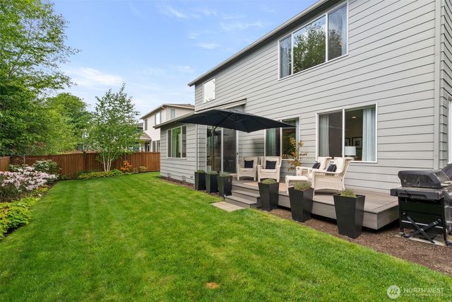 2336 NE Winlock Way, Poulsbo, WA 98370