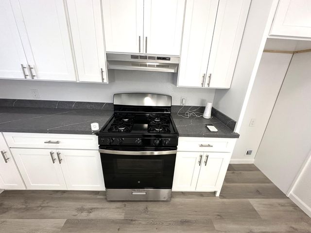 4005 35th St, Sacramento, CA 95820