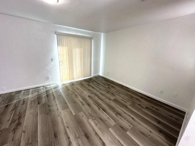 4005 35th St, Sacramento, CA 95820