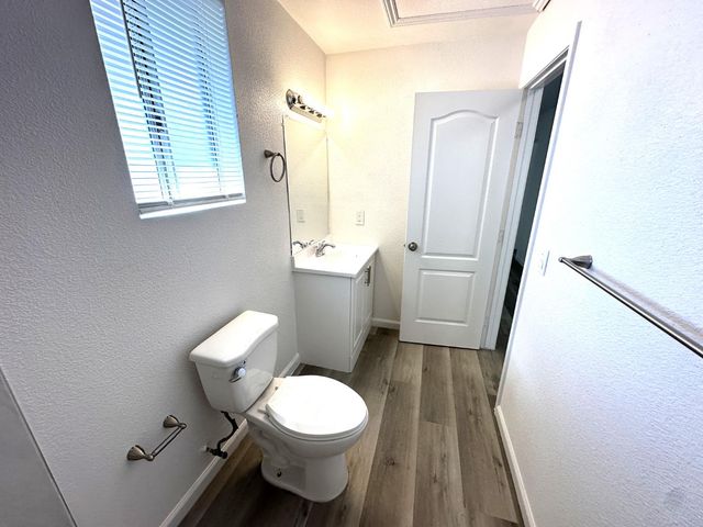 4005 35th St, Sacramento, CA 95820