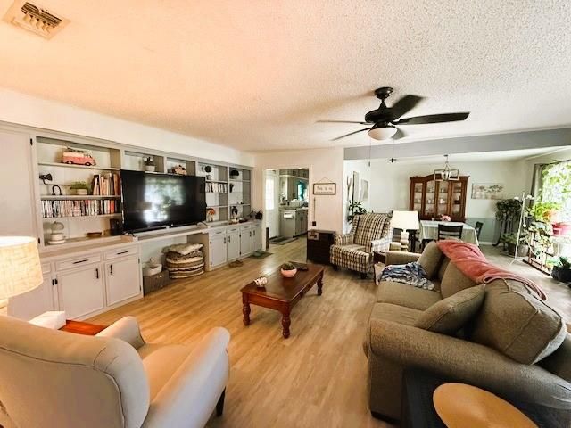 451 Pennington Street, Lovelady, TX 75851